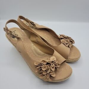 BOC flower design size 11 leather upper cream color